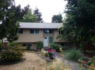 8832 32nd Ave SW, Seattle, WA 98126