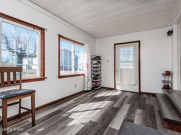 4th image of 2629 Springfield Rd