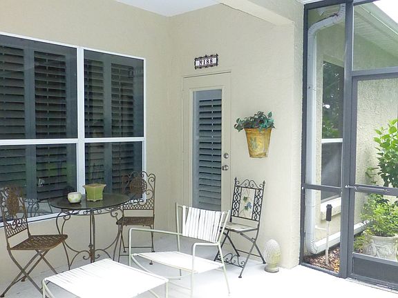 3rd image of 188 Crystal Oak Dr