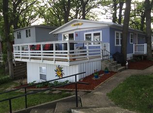 1001 Lakeshore Dr #1A, Okoboji, IA 51355
