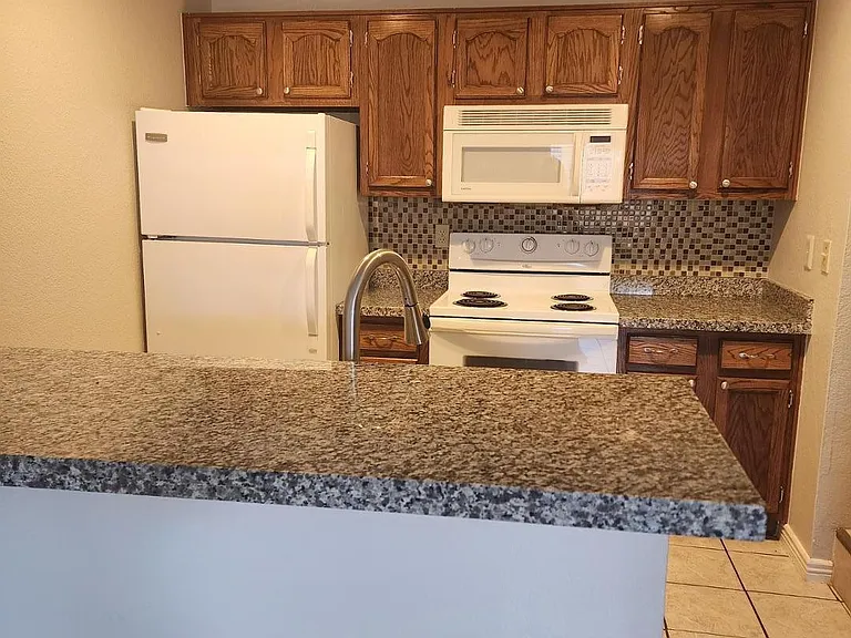 510 N Alma School Rd #207 — Photo 2