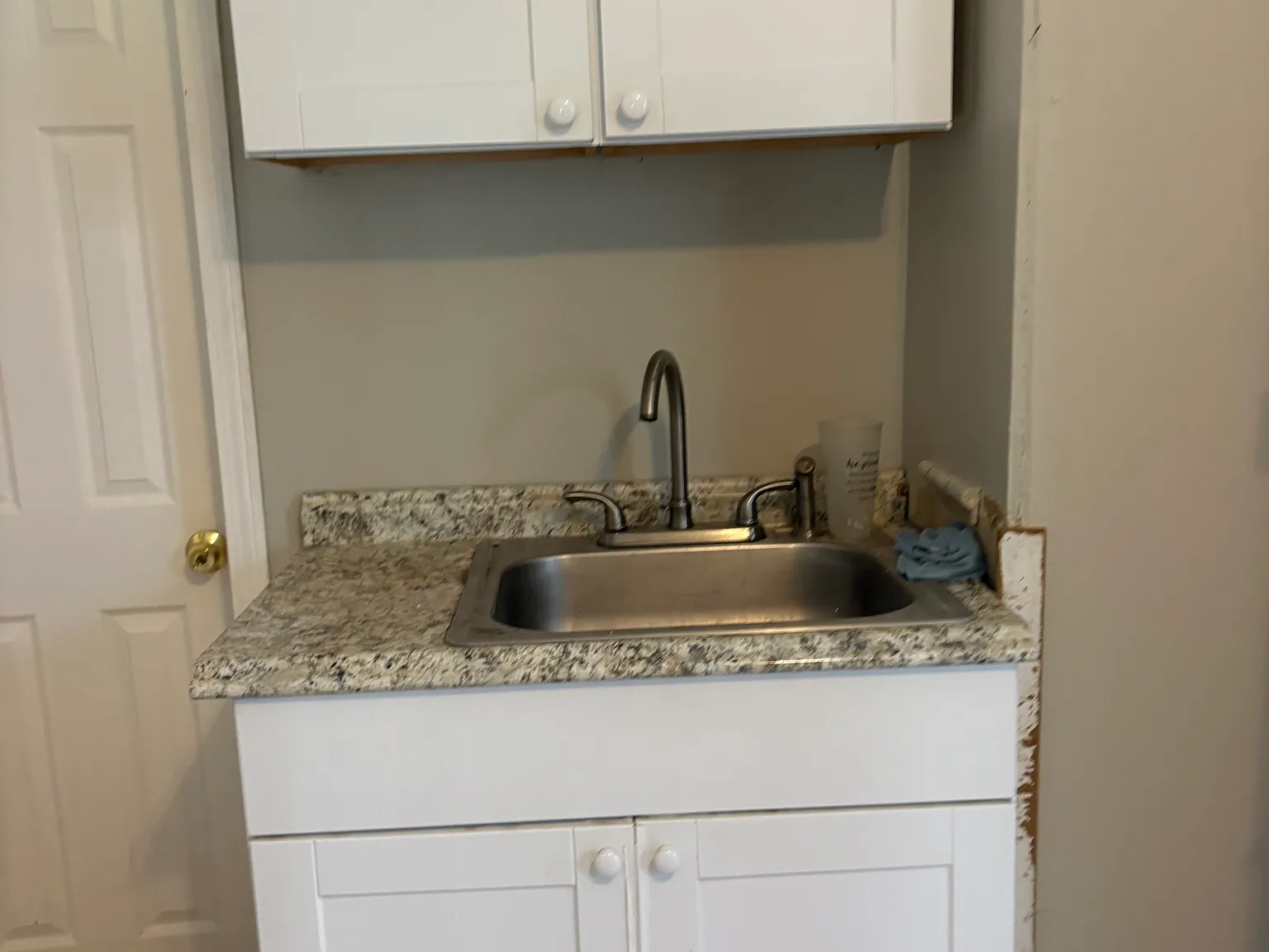 2 bed, $2,400 — Photo 4