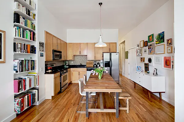 Sold by Stribling | media 32