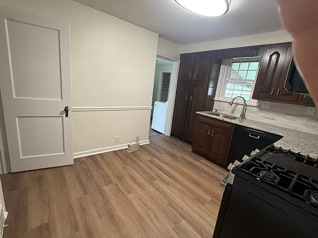 604 Meadow Ln — Photo 10
