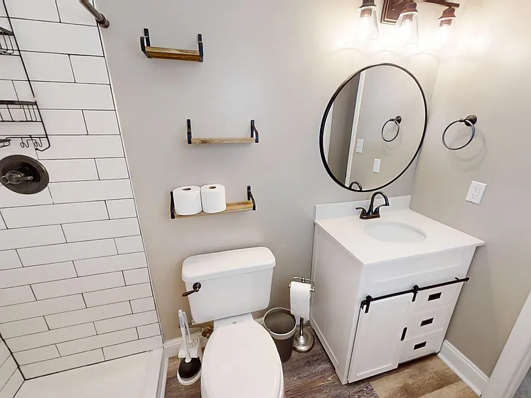321 Oak Lake Dr — Photo 23