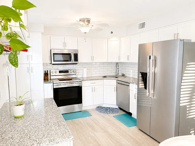 14014 Marguerite Dr — Photo 4