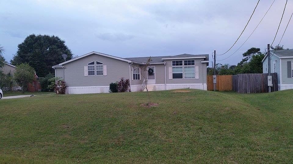 1st image of 3705 Silver Lake Dr