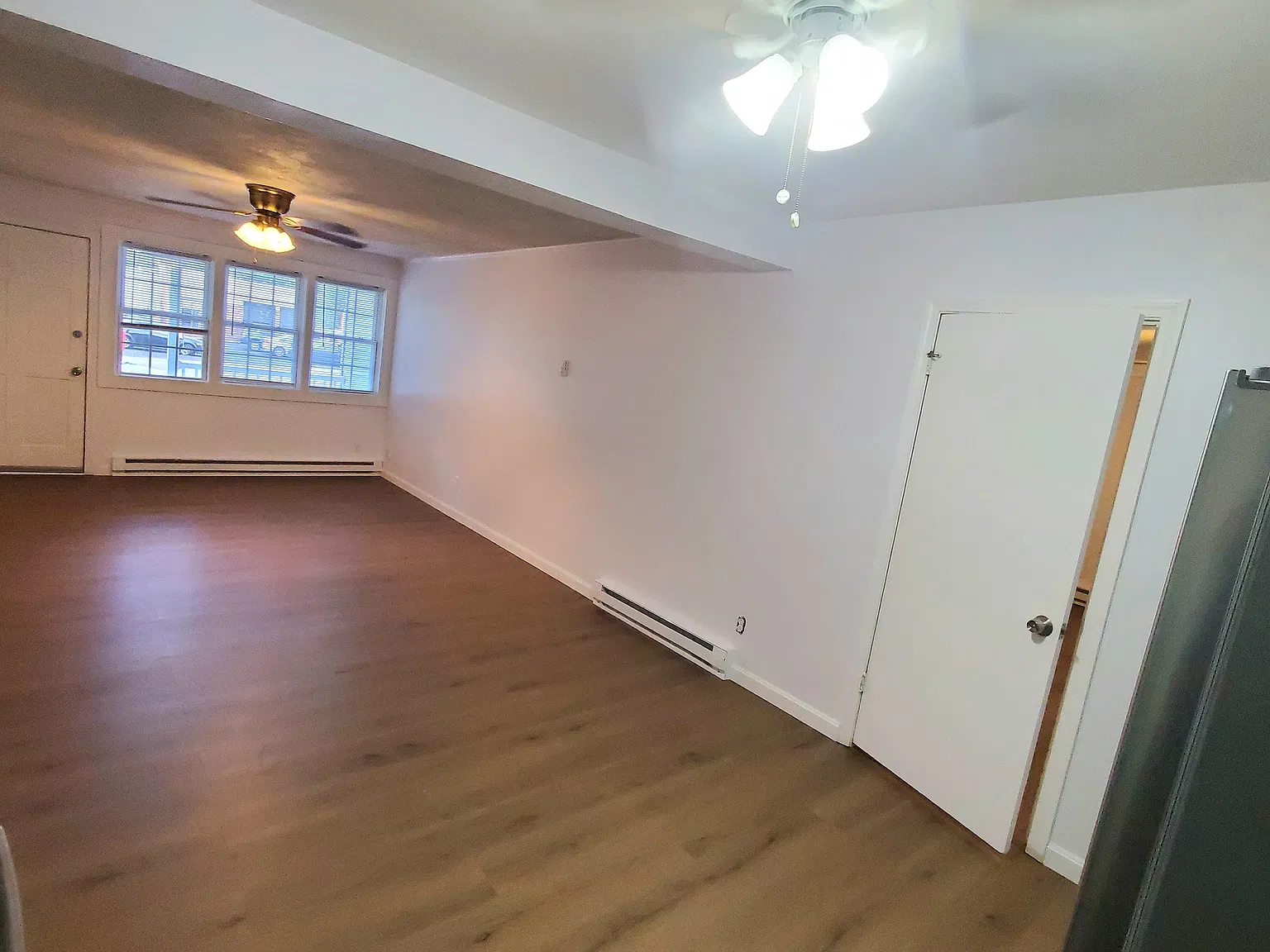 2 bed, 650 sqft, $1,900 — Photo 4