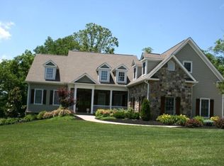 105 Lakeview Pl, Clinton, TN 37716