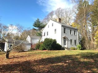 88 Hedge St, Fairhaven, MA 02719