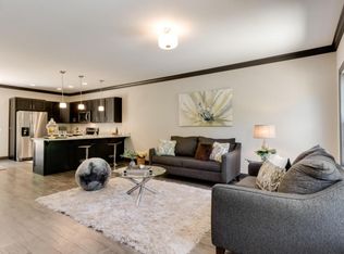 1076 E Elmwood Dr, Chattanooga, TN 37405