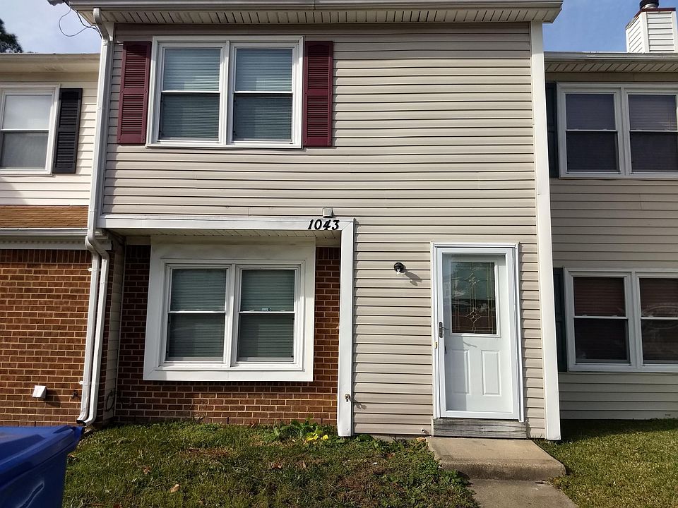 Front of townhouse