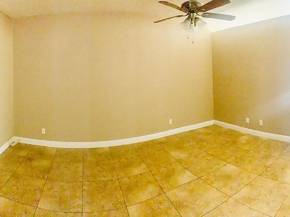 3rd image of 305 N 10th St APT 11