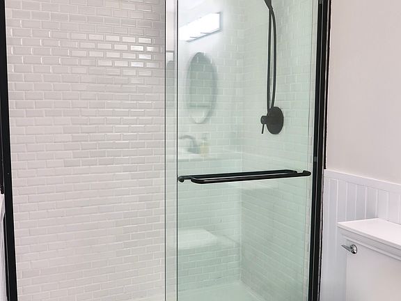 5th image of 20 Woodsedge Dr APT 5B