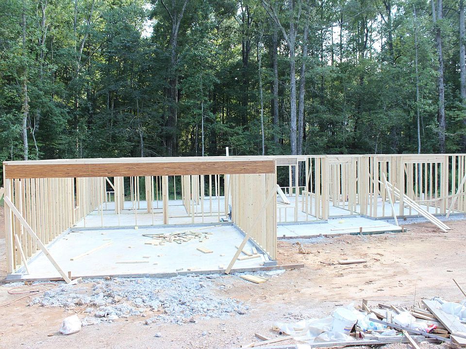2nd image of 57 Habersham Rd