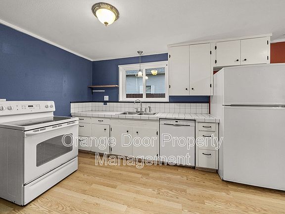 5th image of 4316 S Park Ave
