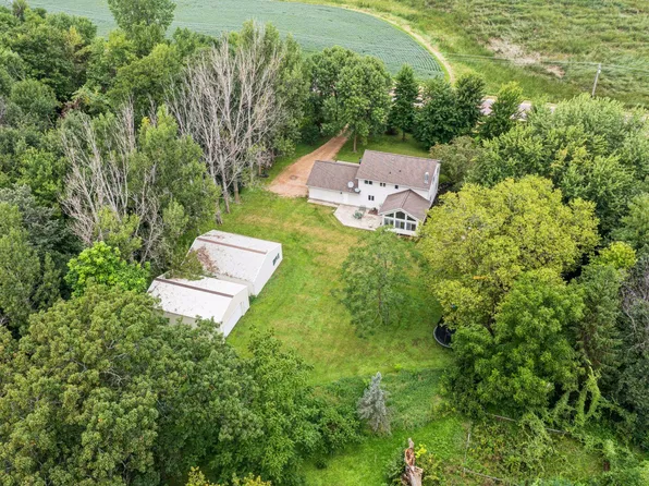 16355 320th St, New Prague, MN 56071