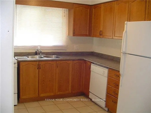2 bed, $2,350 — Photo 4