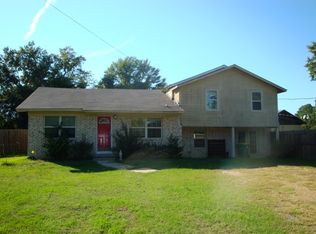 1716 Gatling St, Texarkana, TX 75501