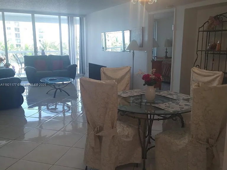 9341 SE Collins Ave #303 — Photo 11