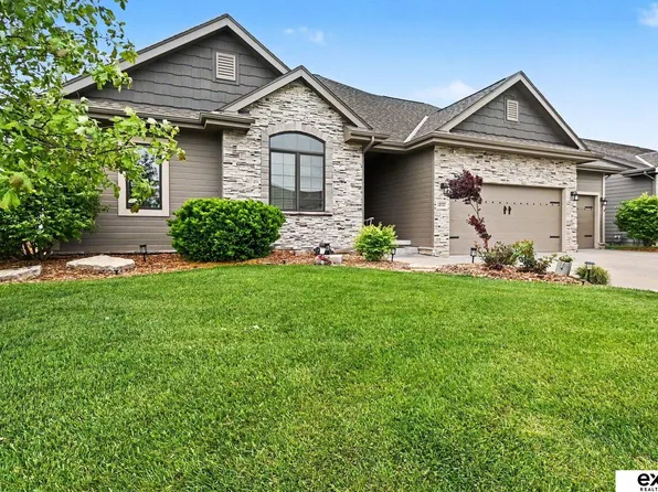 18707 Spaulding St, Elkhorn, NE 68022