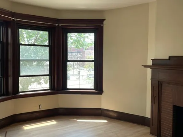 1267 Commonwealth Ave #4B, Allston, MA 02134