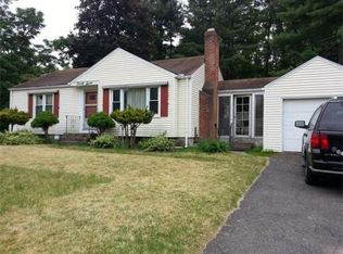 27 Malibu Dr, Springfield, MA 01128