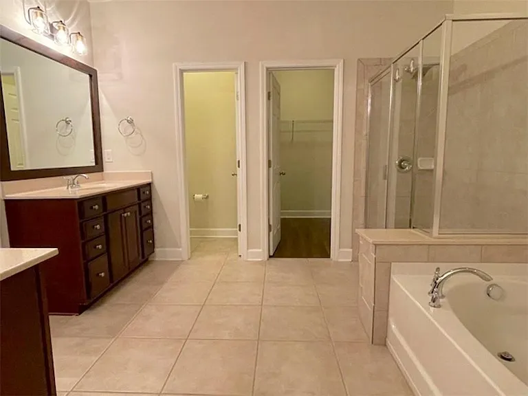 5527 Parkerton Ln — Photo 15