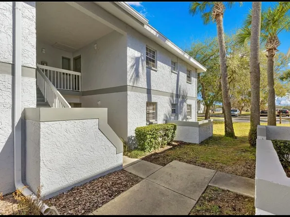 588 Fairways Ln APT E201, Ocala, FL 34472