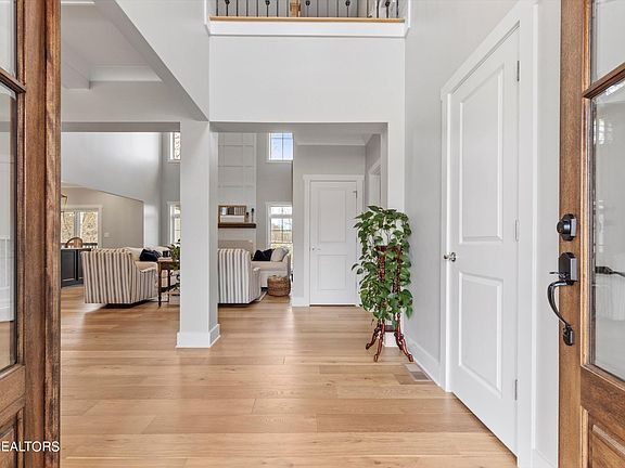3rd image of 12406 English Laurel Ln