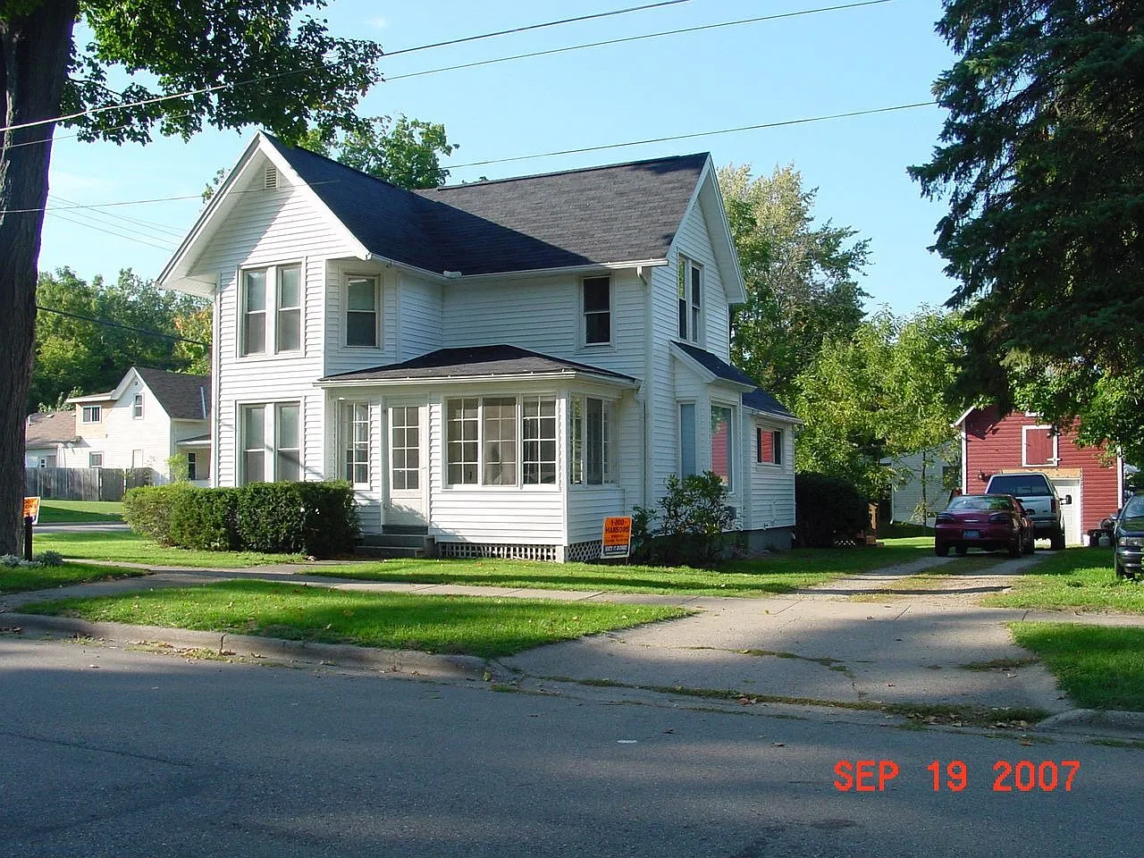 212 Washington St photo 1