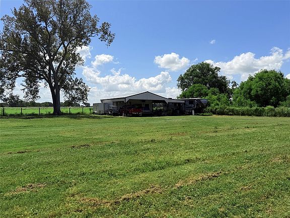 5th image of 3320 County Road 135 Rd