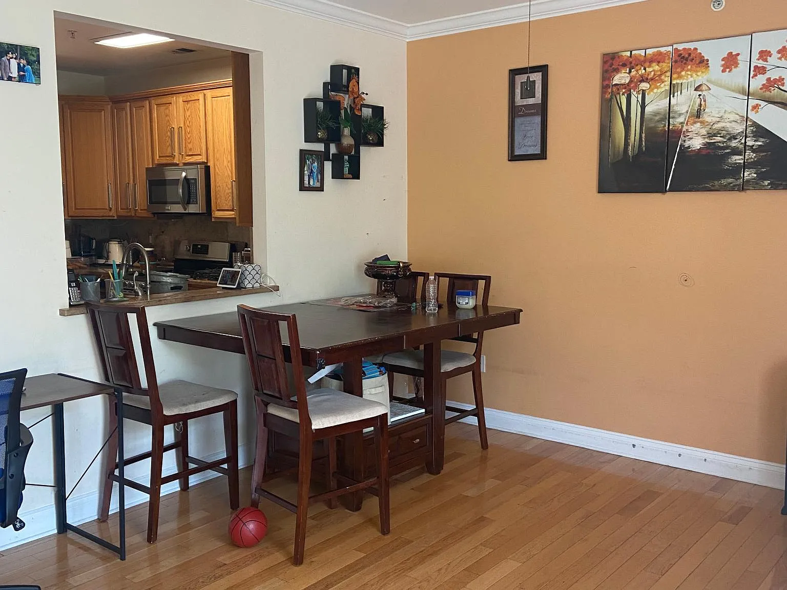 2 bed, 2.5 bath, 1491 sqft, $3,100 — Photo 3