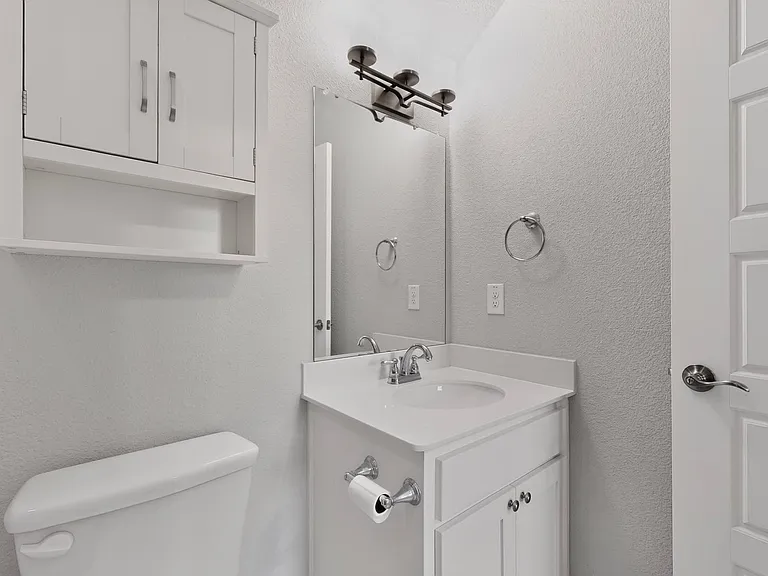 8261 Kentland Dr — Photo 19