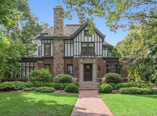 214 Greenwood St, Evanston, IL