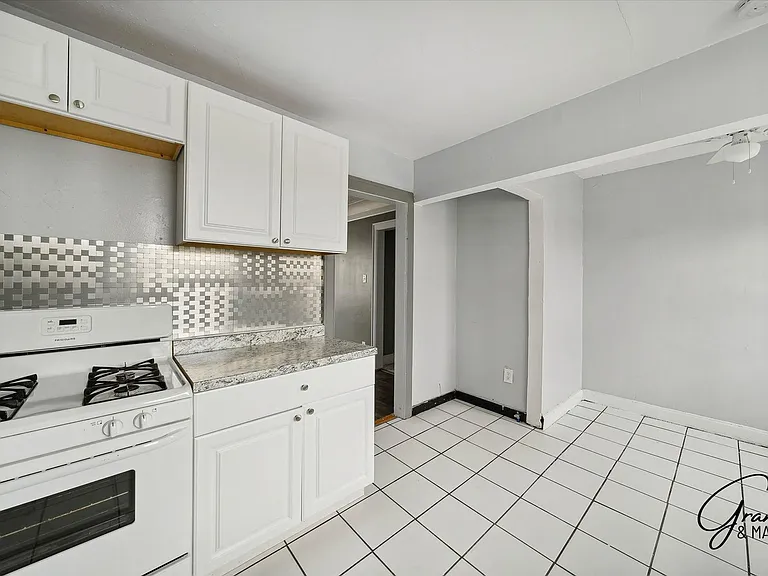 15886/15888 Woodingham - Two Yutes Detroit Holdings LLC — Photo 12