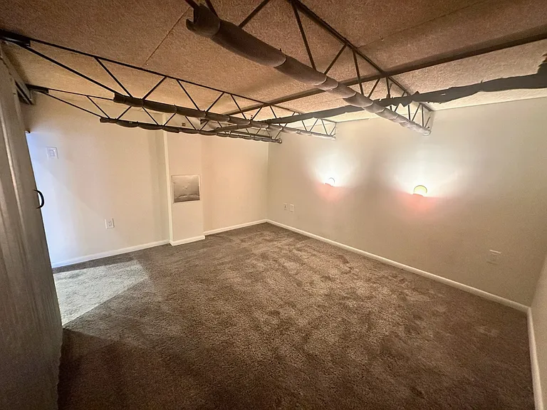 1232 Sarah St — Photo 16
