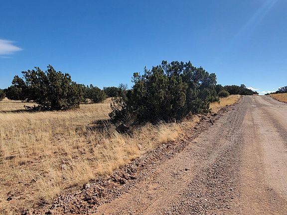 3rd image of 2477 Jay Rd