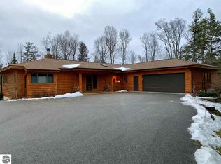 5338 Northwood Dr, Glen Arbor, MI 49636