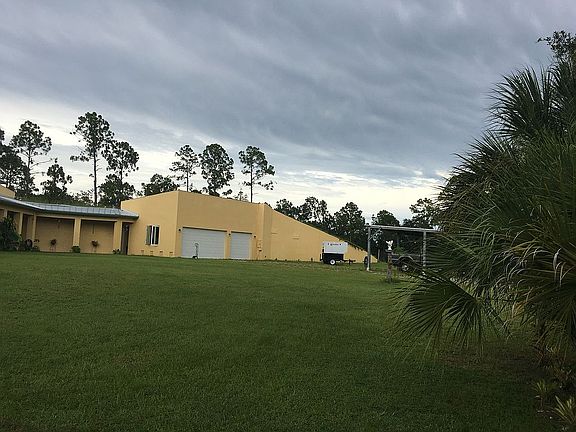 3rd image of 2184 Nine Mile Rd