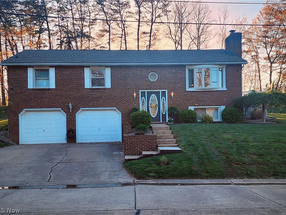1st image of 352 Northwood Villa