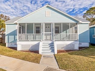 210 Harper Ave, Carolina Beach, NC 28428