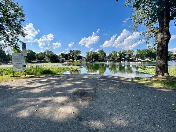 4th image of Gilead Shores Dr