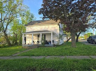 201 Pearl St, Iberia, MO 65486