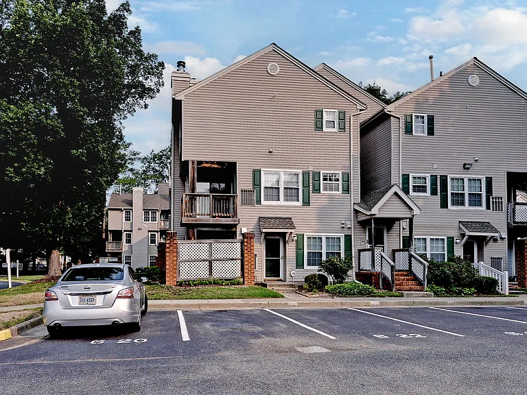 12928 Daybreak Cir — Photo 2