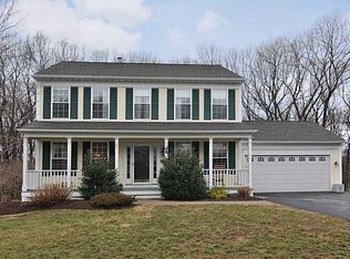 225 Sleepy Hollow Farm Rd, Warwick, RI 02886