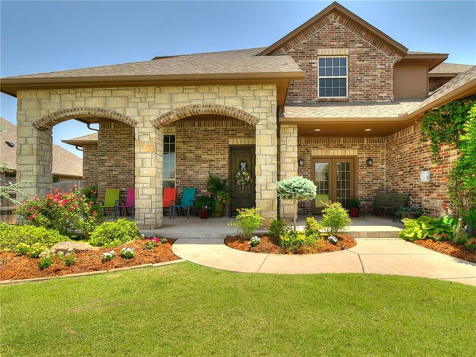 1st image of 19524 Talavera Ln