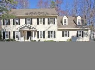 14302 Country Walk Ct, Midlothian, VA 23112