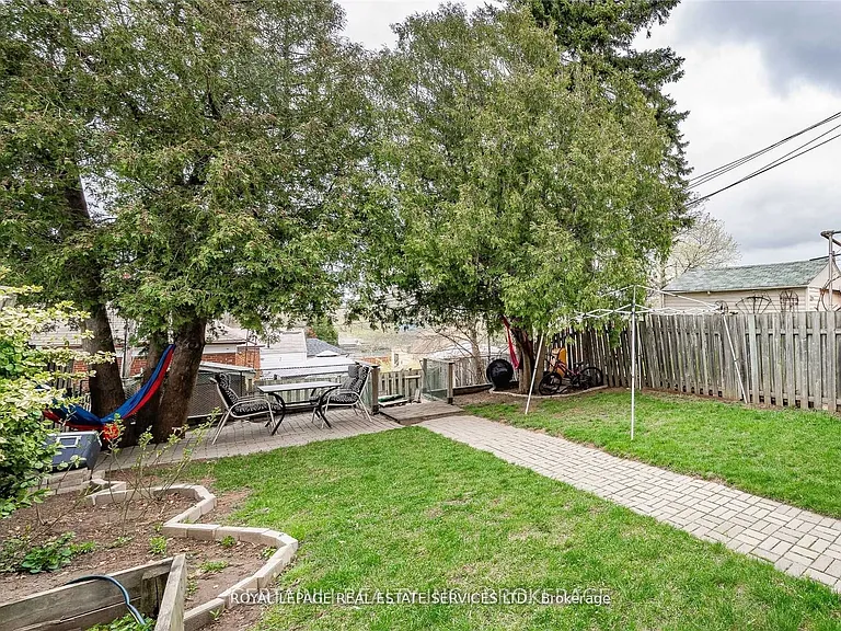 292 Scott Rd #MAIN FLOOR — Photo 13