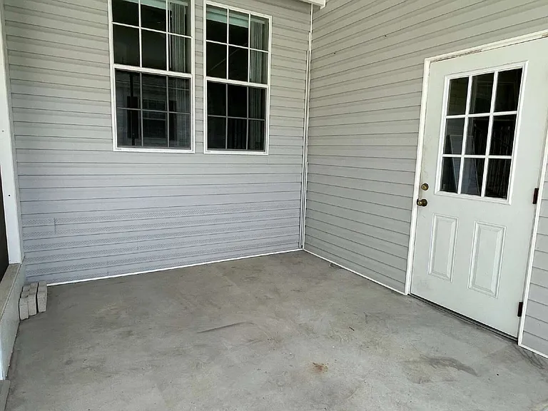 5453 Williamsburg Ln — Photo 4